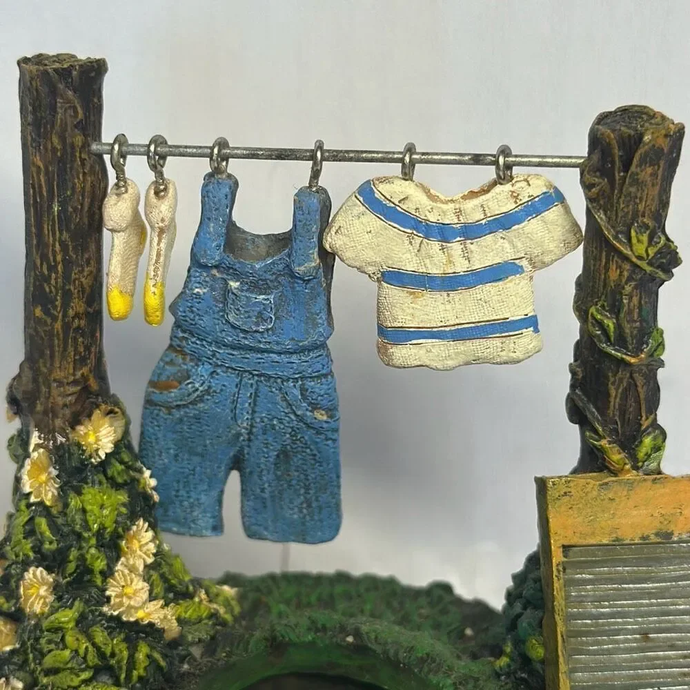 Old Virginia Candle Topper Laundry & Cat Summer‎ Candle Capper